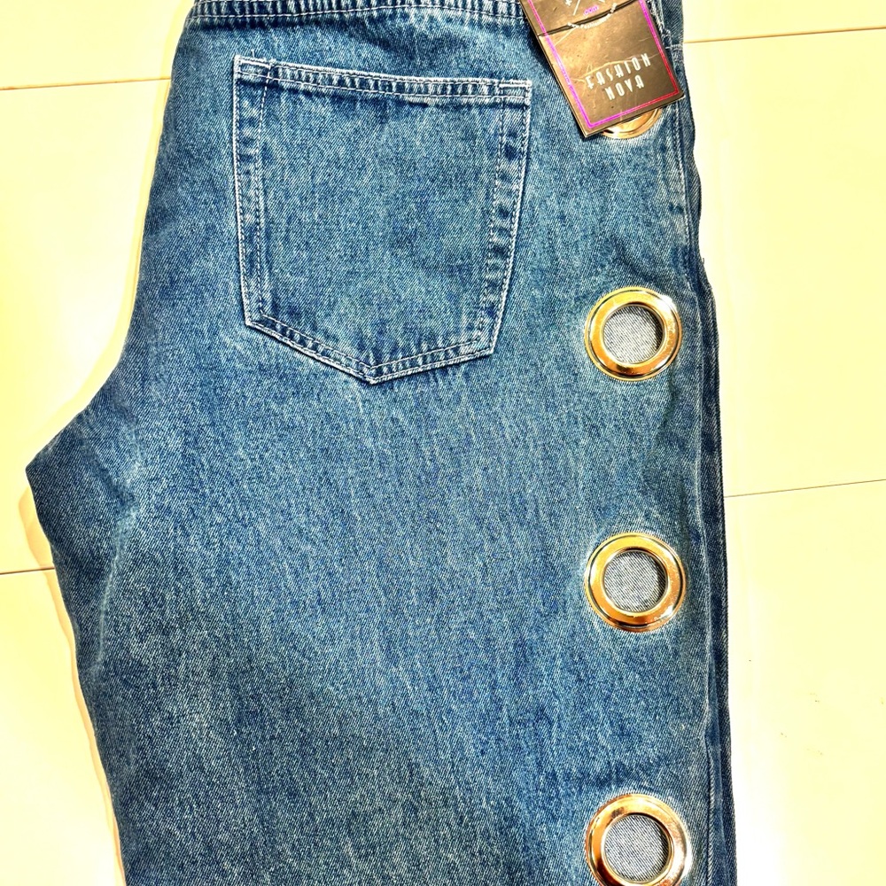 Fashion Nova Silver-Accented Blue Jeans - Picture 5 of 5